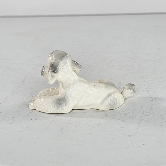 Vintage Josef Originals Miniature Poodle Figurine Dog Lying Down - Picture 4 of 6